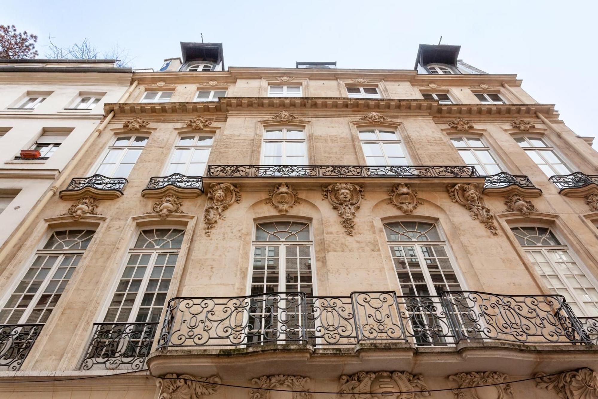 Au Coeur De Paris - Appartement Historique De Madame Du Barry Esterno foto